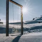 Sonniges Bergblick-appartement 아파트 *