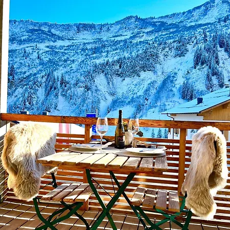 公寓 Sonniges Bergblick-appartement *